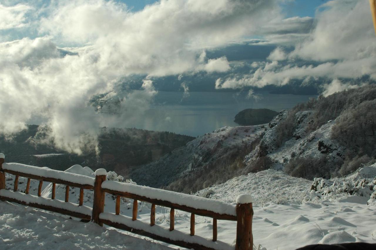 Hotel Alojamiento Curru Leuvu Bariloche Exterior foto